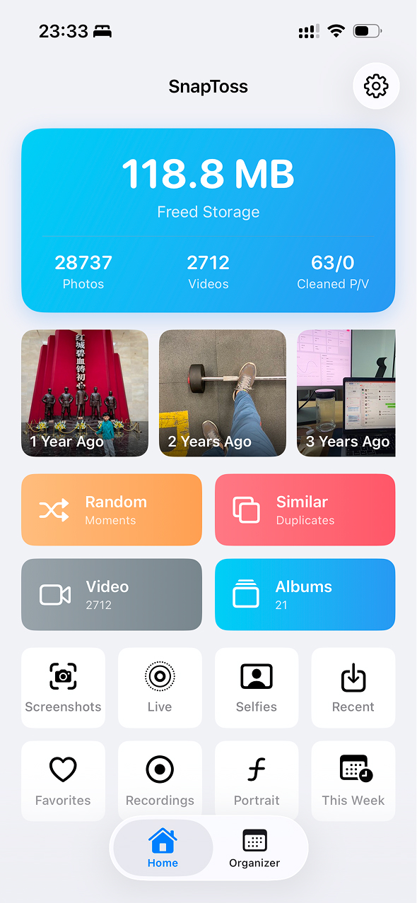 PhotoToss App Screenshot
